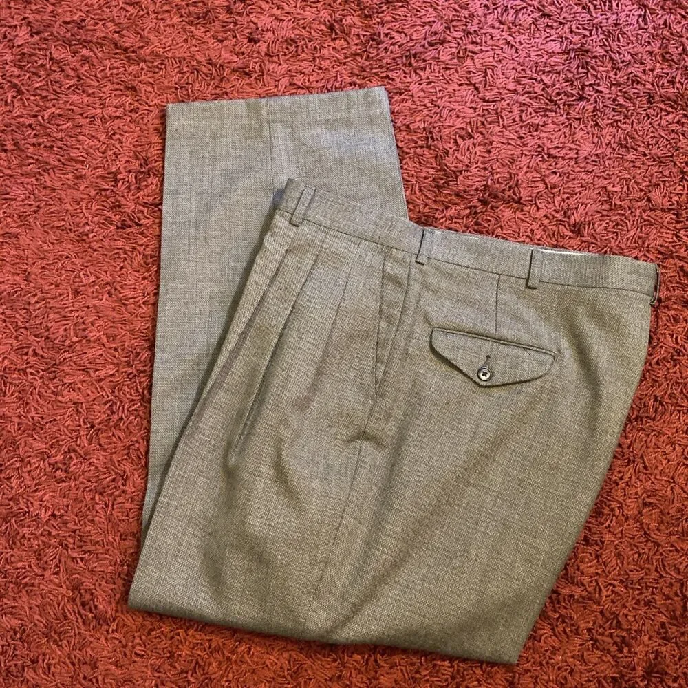 Vintage Classic 2 Piece Suit Men’s Size 46 Gray Jacket & Pants Made In USA
